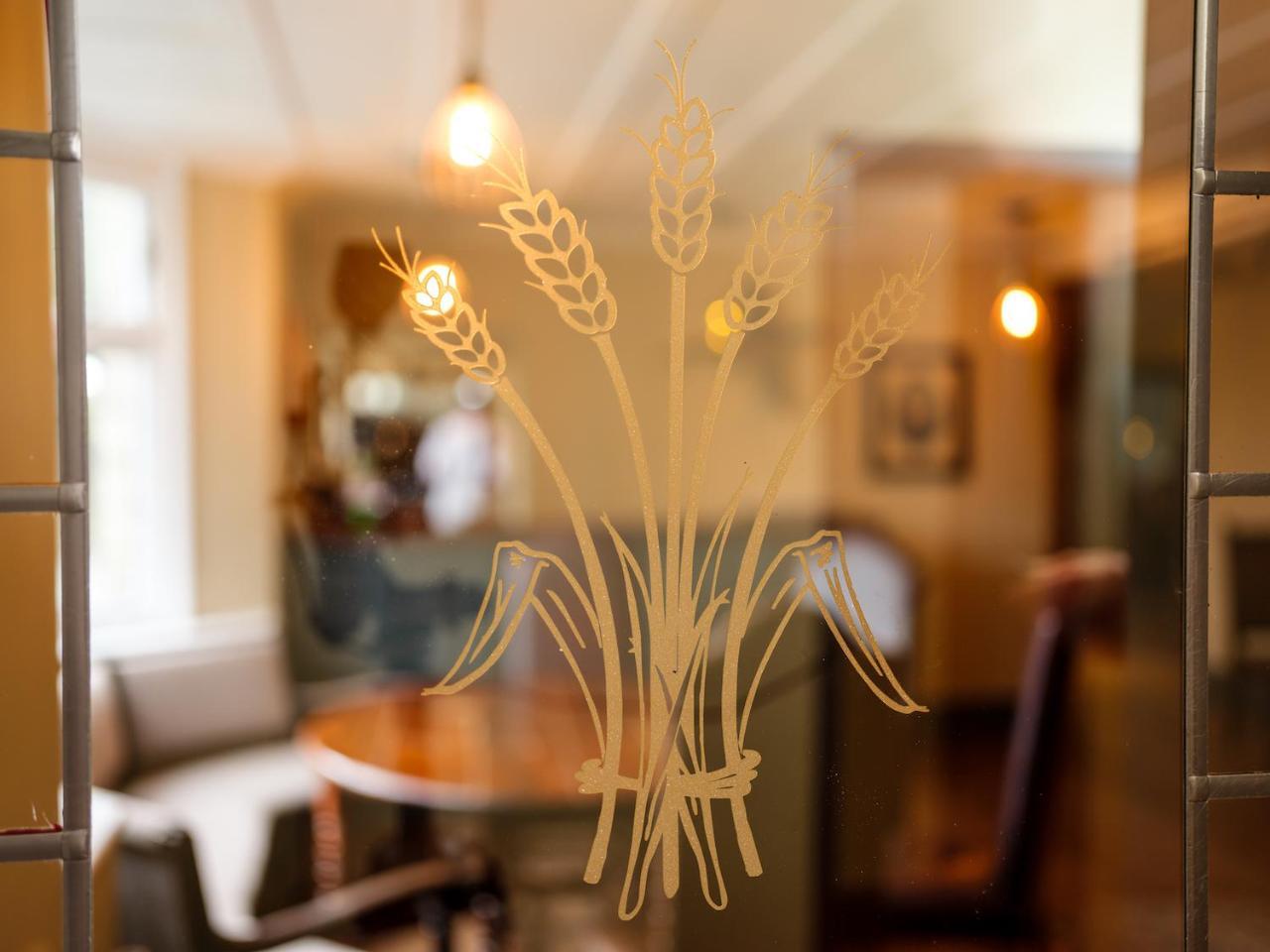 The Wheatsheaf At Beetham Hotel Sandside  Exterior photo
